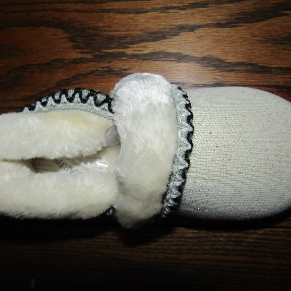 Bearpaw little girls winter white glittery faux fur lined slippers size S 11-12 - Picture 3 of 4